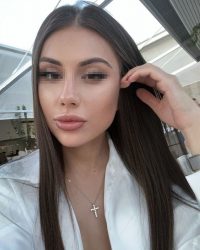 20 Yaş Genç Escort